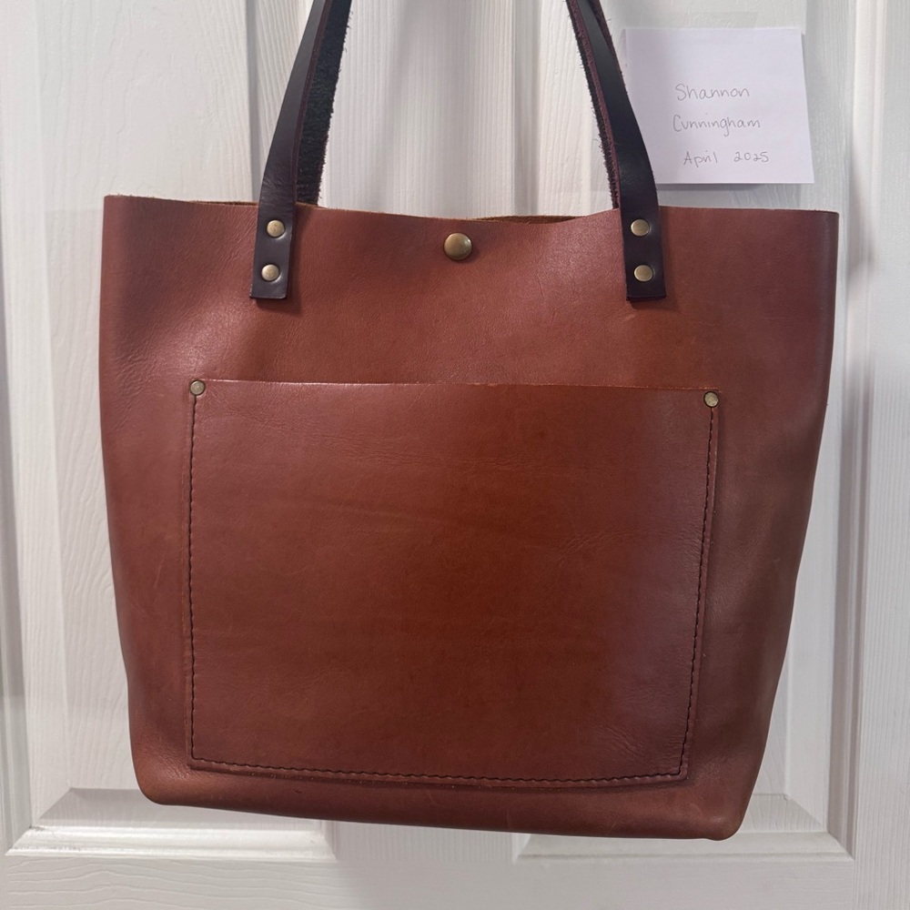 Portland Leather honey medium classic tote